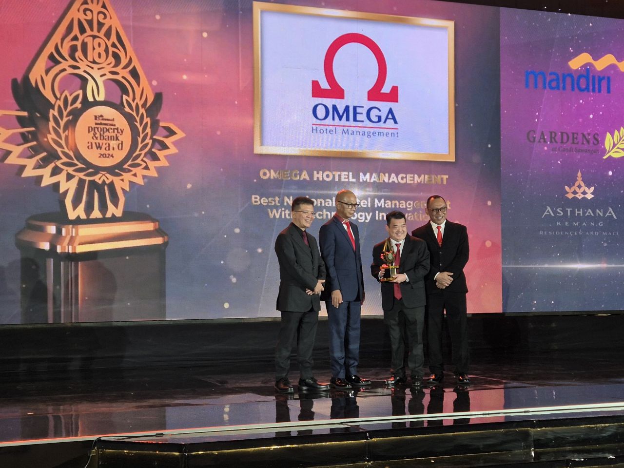 alfaland-group-receives-best-national-hotel-management-with-technology-innovation-award-from-property-bank-award