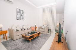 alam-hotel-suite-livingroom
